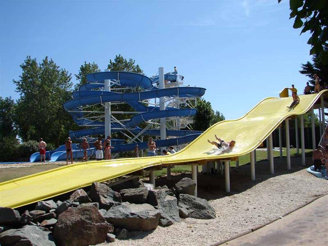 Le Château Atlantic toboggan, votre parc aquatique en Vendée Le Château